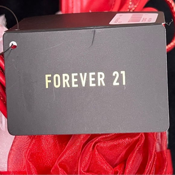 New Size 8 Forever 21 Red Open Toe Kitten Heels Bow On Toe Strappy Design - Picture 9 of 13